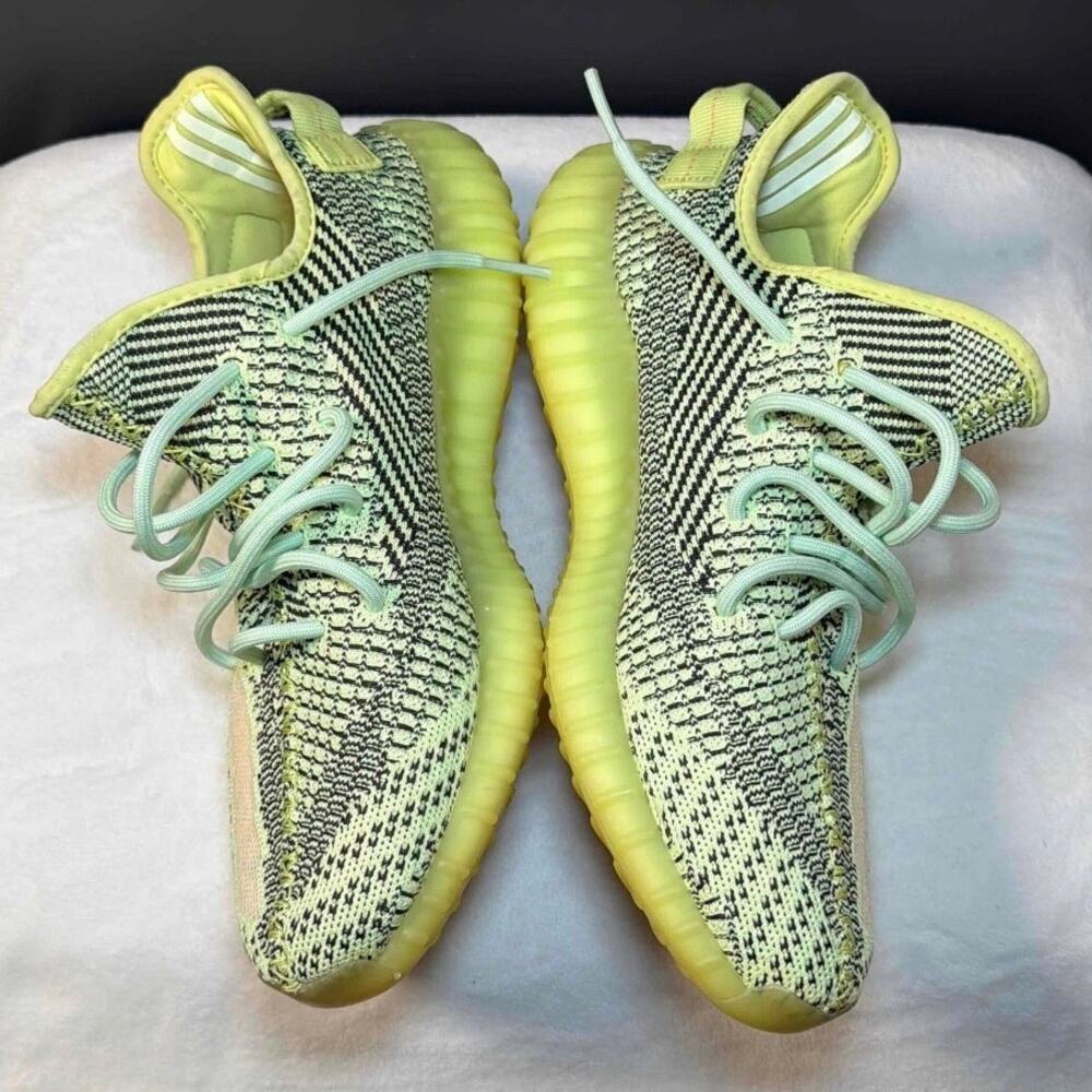 adidas Yeezy Boost 350 V2 'Yeezreel Non-Reflective' | FW5191 | 11M - Picture 3 of 14
